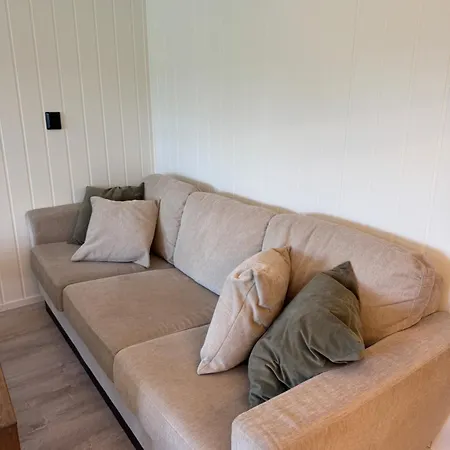 Cozy Mini-apartment With Kitchen 아파트 Amot