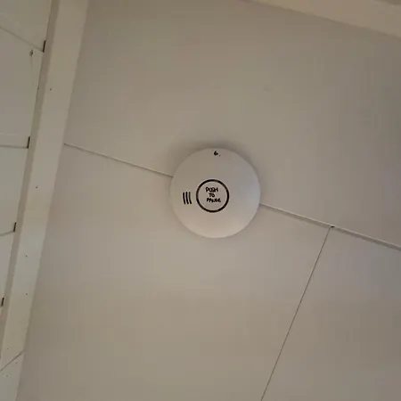 아파트 Cozy Mini-apartment With Kitchen *