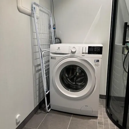 아파트 Cozy Mini-apartment With Kitchen